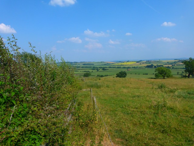 Ivinghoe and cathedral 134