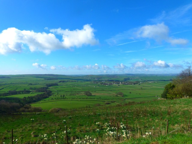 land of the exiles great hucklow devils rock 001 (17)