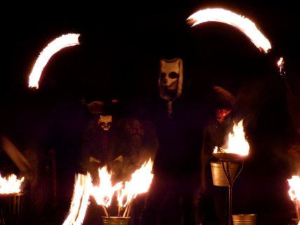 fox-hunters-moon-2016-hordrons-peacock-001-373