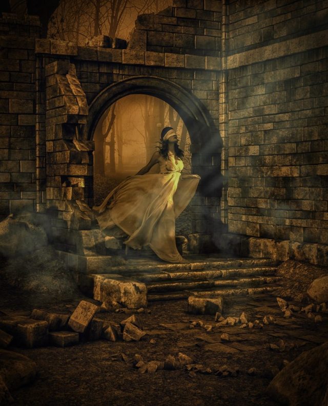 abandoned-adult-alone-206371